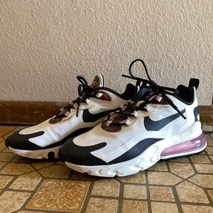 NIKE AIRMAX REACT womens 8